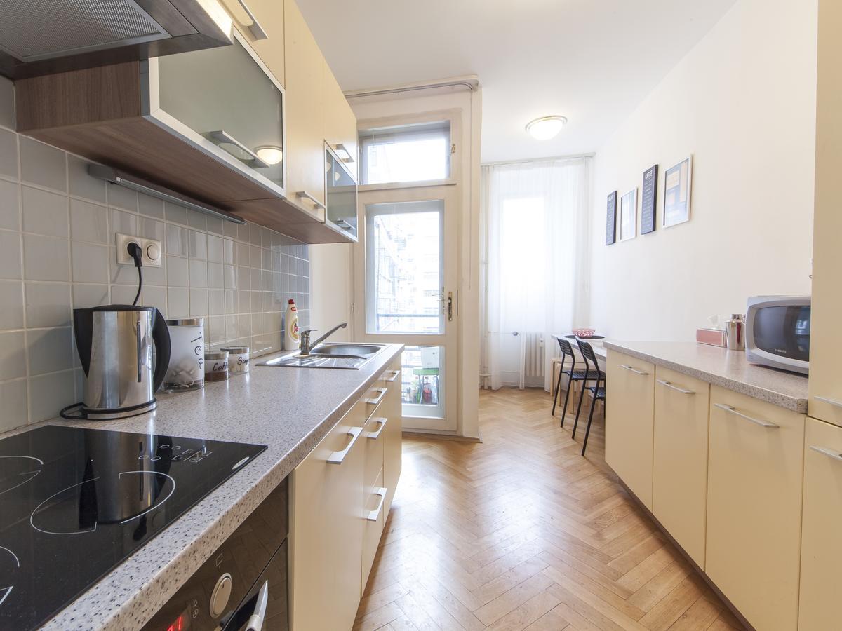 Modern Central Apartment Dlouha Прага Экстерьер фото